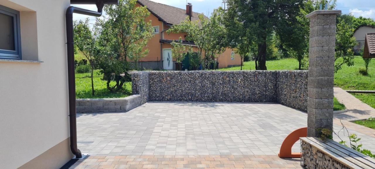 Nona Bb Bed & Breakfast Postojna Exterior photo