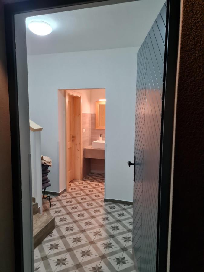 Nona Bb Bed & Breakfast Postojna Exterior photo